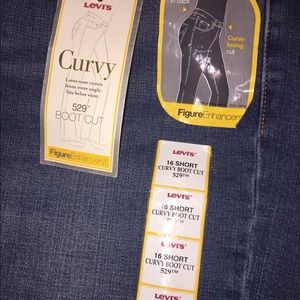 Levi’s Curvy Bootcut Jeans (1)
